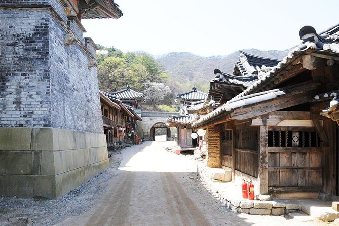 Private day trip to Korean Folk Village & Dae Jang Geum Park - A private Seoul day that doesn’t feel like a chore