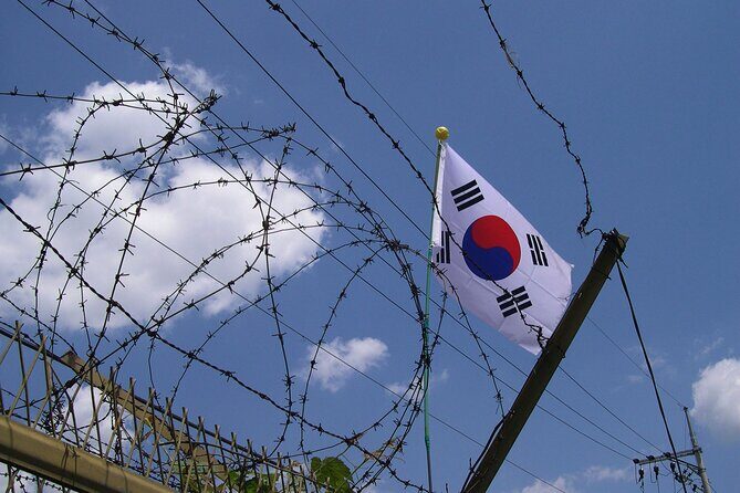 [Private] DMZ & Imjingak Peace Gondola Experience Inter-Korean War - The middle-of-the-day flow: Unification Bridge, bunker stops, and lunch time