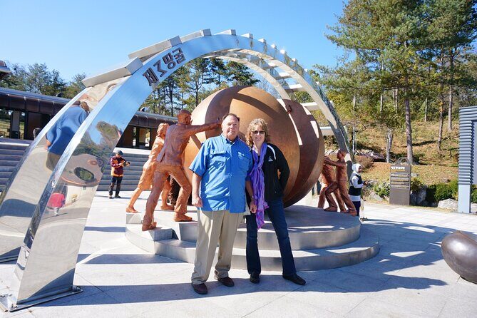 Private DMZ Tour in South Korea(Entrance fees are included) - Imjingak Pyeonghoa-Nuri Park: War Artifacts Plus the Human Side of Division