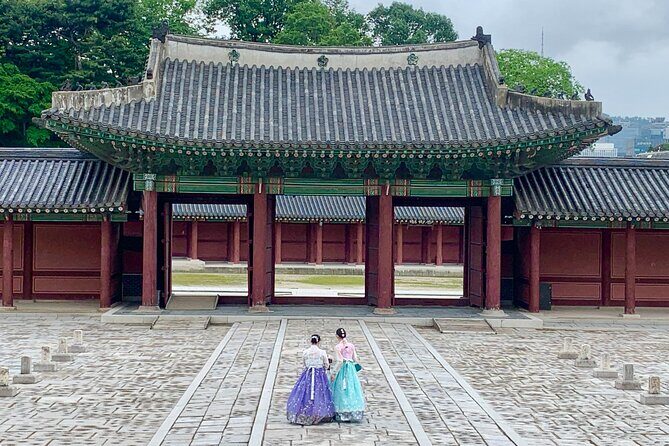Private Full-Day Guided Tour in Seoul with Lunch, Tea and Dinner - Dinner, plus coffee/tea and market snacks: staying fed without losing the day