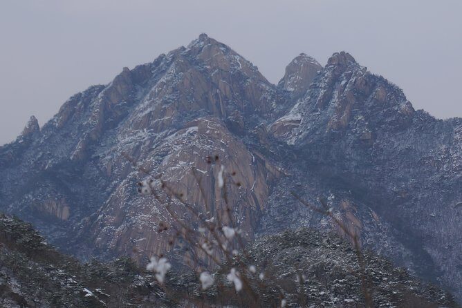 Private Hiking tour to Bukhansan Peak(Baegundae: 836.5m) with Mountain Expert - Baegundae (836.5m) and the Granite Reality of the Climb