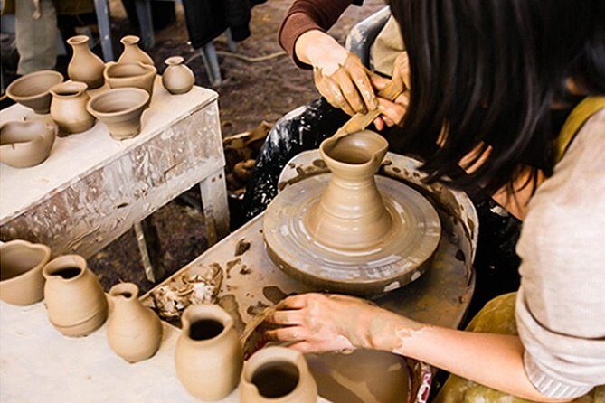 Private Korean Folk Village, Suwon Starfield Libarary&Hwaseong - Stop 4: Joseon Dynasty pottery at a ceramics workshop (about 1 hour)
