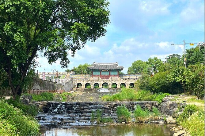 Private Korean Folk Village, Suwon Starfield Libarary&Hwaseong - Price and logistics: is $290 per person good value?