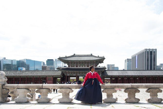 Private Palace Photo Shoot in Seoul with a Photographer - Choosing your hanbok: style first, budget second