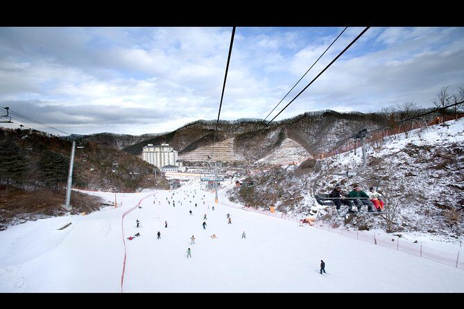 Private Ski Tour(Lesson) near Seoul at Elysian Gangchon Resort - Elysian Gangchon terrain and lifts: easier practice, fewer delays