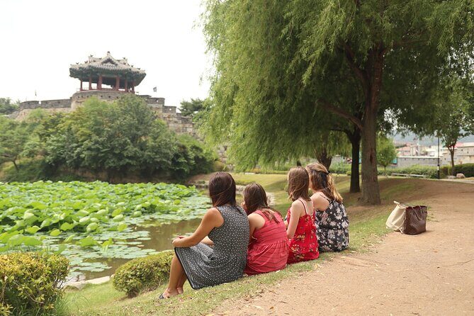 Private Tour around Suwon UNESCO Fortress and Korea Folks Village - Price and Value: Is $260 Per Person a Good Deal?