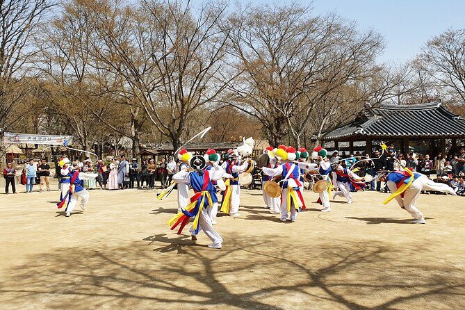 Private Tour : Royal Palace & Traditional Villages wearing Hanbok - Private Transport, Private Guide, and How the Timing Really Feels