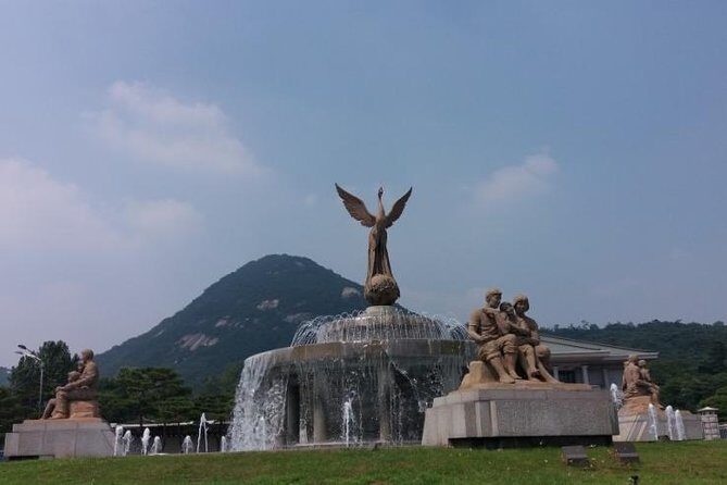 (Private tour) Seoul highlights; Gangnam and beyond Tour - Bongeunsa Temple: a quiet pause in the city center