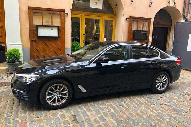 Private Transfer Service from Seoul City Hotels to Gimpo Airport - Key Points at a Glance