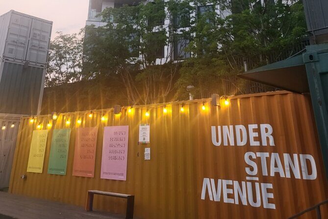 Seongsu-dong Walking Tour: K-Pop, Culture, Cheer, Friends & Relax - Handmade shoe streets and the art-and-culture pivot