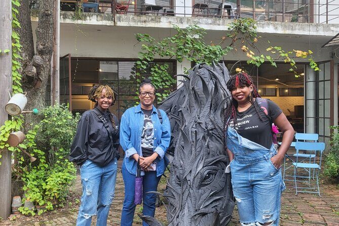Seongsu-dong Walking Tour: K-Pop, Culture, Cheer, Friends & Relax - What the group size means for your experience