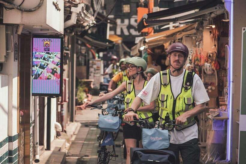 Seoul: Afternoon Ebike tour and "Happy Hour" food and drinks - Cheonggyecheon: Riverside Views and a Quick Story Stop