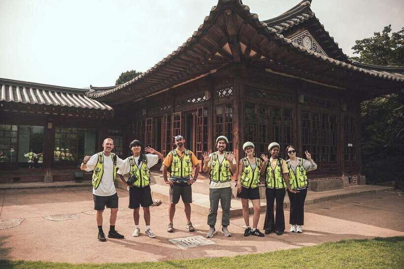 Seoul: Afternoon Ebike tour and "Happy Hour" food and drinks - Changdeokgung Main Gate: The Palace Stop That Anchors the Afternoon