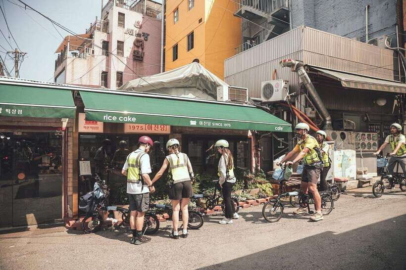 Seoul: Afternoon Ebike tour and "Happy Hour" food and drinks - Finding the Meeting Point Without Stress (Jongno’s Le Meiller Jongno Town)