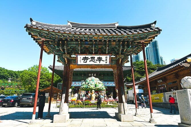 Seoul Beauty & Beyond Tour - Dermatology Clinic Facial Near Gangnam: Real Choice, Real Reset