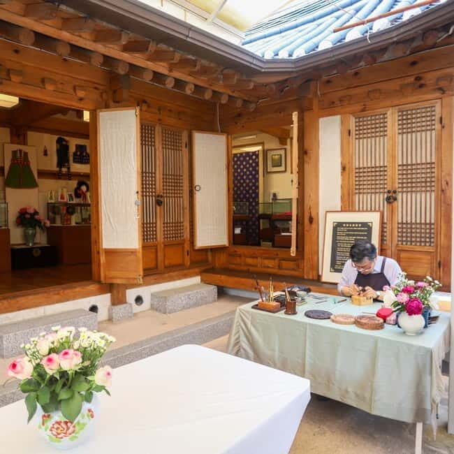 Seoul: Bukchon Hanok Village Walking Tour - Walking Bukchon: why these streets feel different
