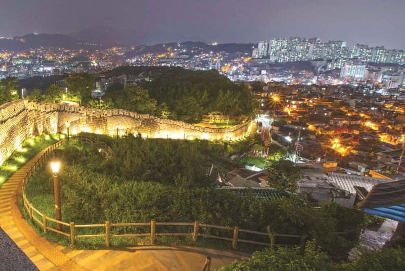 Seoul: Changgyeonggung & Gwangjang Market & Naksan Park - Who this night tour fits best (and who might skip it)