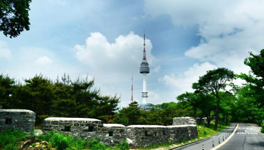 Seoul: City Highlights Full or Half Day Custom Private Tour - Hanok village time: Bukchon-style streets, slow pace