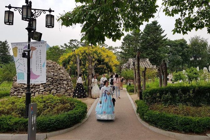Seoul City Walking Private Tour (3hours) - Bukchon Hanok Village: quick orientation through a traditional neighborhood