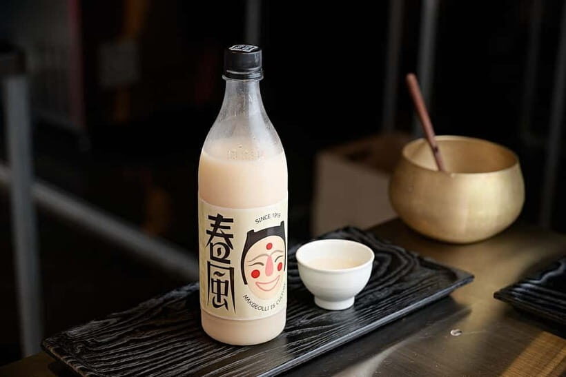 Seoul: Craft Makgeolli Brewery Tour & Tasting Experience - Entering Chunpoong Brewery: modern Seoul, traditional rice wine
