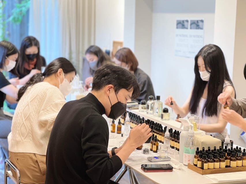 Seoul: Create Your Own Natural Perfume with a Perfumer - Where to fit it in your Seoul day