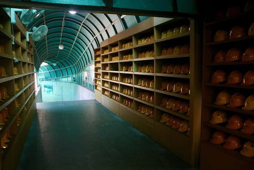 Seoul: DMZ Tour with Japanese-Speaking Guide - The 3rd Infiltration Tunnel: the walk that makes the border real