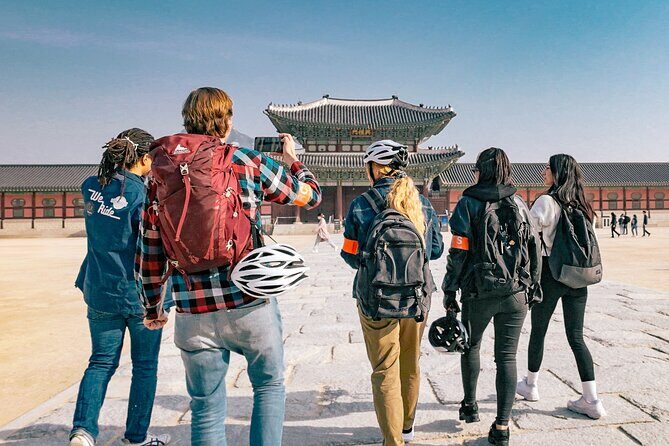 Seoul E-bike Tour - Cheonggyecheon Stream and Gyeongbokgung: getting the big Seoul moments early