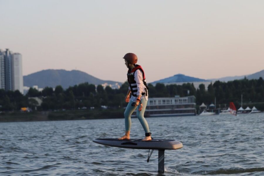 Seoul : Efoil Experience in Han River - The Rest Area at the Sailing Clubhouse (And Why It’s Helpful)