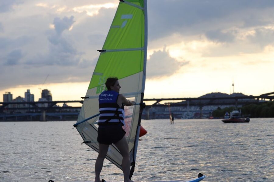 Seoul : Efoil Experience in Han River - Who This E-Foil Experience Fits Best (And Who Should Skip It)