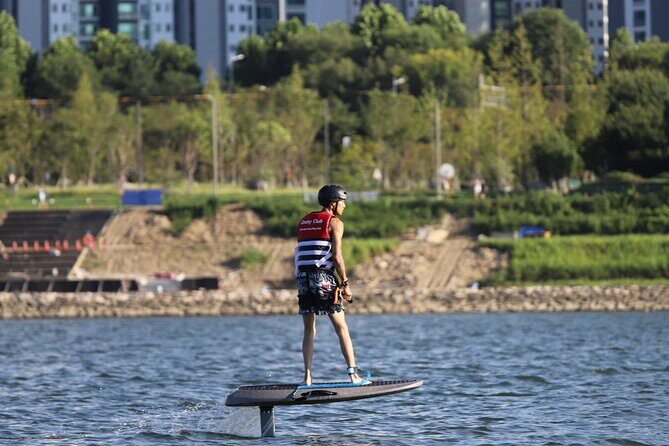 Seoul : Efoil & Windsurf Experiences in Han River - A calm stretch of the Han River near Ttukseom