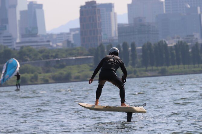 Seoul : Efoil & Windsurf Experiences in Han River - Should you book this Han River e-foil and windsurf combo?