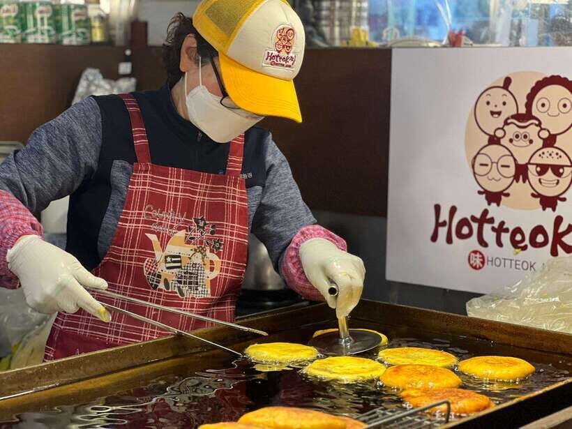 Seoul: Fearless Foodie Gwangjang Market Food Adventure - What you’ll walk away with: taste memory plus a souvenir
