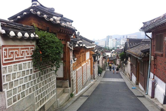 Seoul Full Day small group Tour - The private minivan plan: why it matters in Seoul
