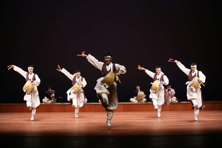 SEOUL: Gugak - Korean Traditional Music Museum&Concert Tour - Meet Elisa and understand Gugak basics before the show