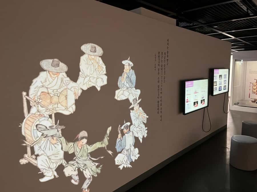 SEOUL: Gugak - Korean Traditional Music Museum&Concert Tour - Price and value: what $49 includes and what you bring yourself
