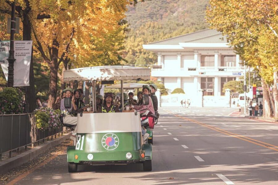Seoul: Guided Tram Tour with Snacks and Hidden Alleys - Gwanghwamun Square: A Quick Classic Stop Without the Rush