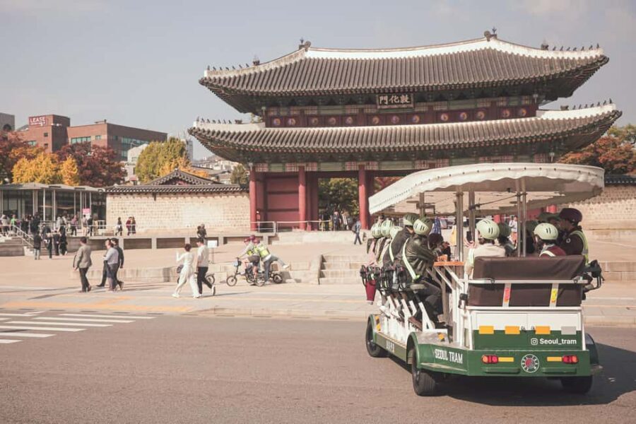 Seoul: Guided Tram Tour with Snacks and Hidden Alleys - What the Small Group of 9 Changes (In a Good Way)