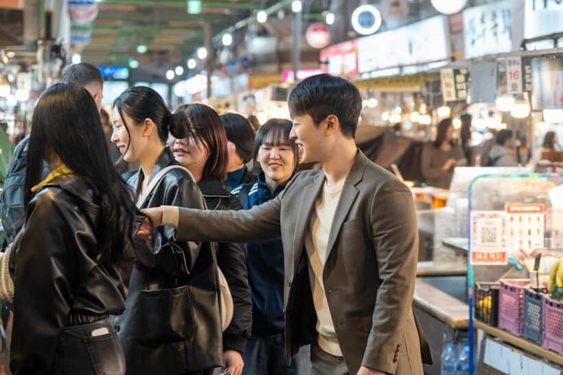Seoul: Gwangjang Market Vegan & Vegetarian Food Tour - Where you meet at Jongno 5-ga and how the tour flows