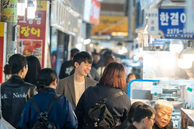 Seoul: Gwangjang Market Vegan & Vegetarian Food Tour - Should you book the Seoul Gwangjang Market Vegan & Vegetarian Food Tour?