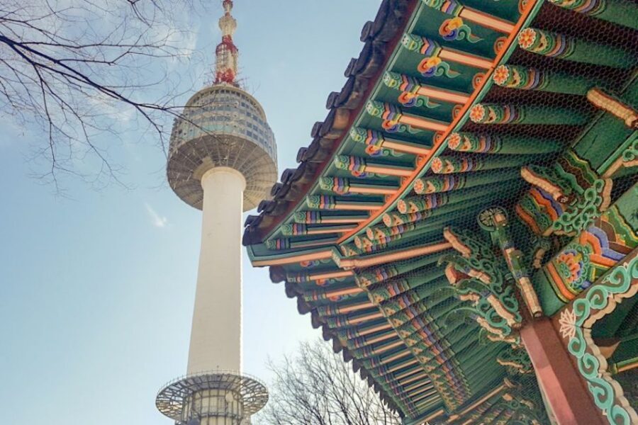 Seoul: Gyeongbok Palace and Bukchon Hanok Walking Tour - Key things to know before you go
