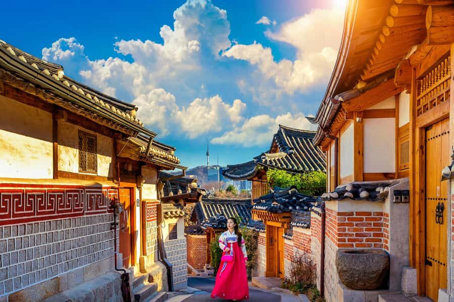 Seoul: Gyeongbokgung / Hanok Village / N Seoul Tower - The “value” question: what $201 buys you (and what it doesn’t)