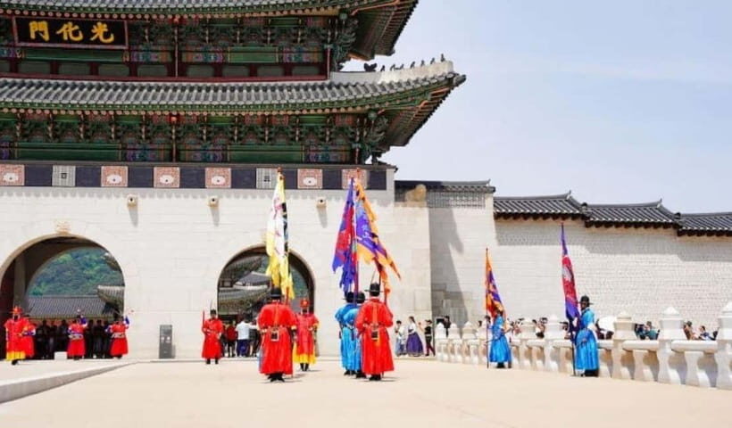 Seoul: Gyeongbokgung, Lotte Tower & Gangnam Trendy Day Tour - Why This One-Day Seoul Mix Works