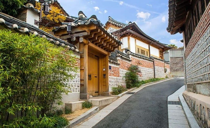 Seoul: Gyeongbokgung, Lotte Tower & Gangnam Trendy Day Tour - Gyeongbokgung Palace Morning: What You’ll Actually See