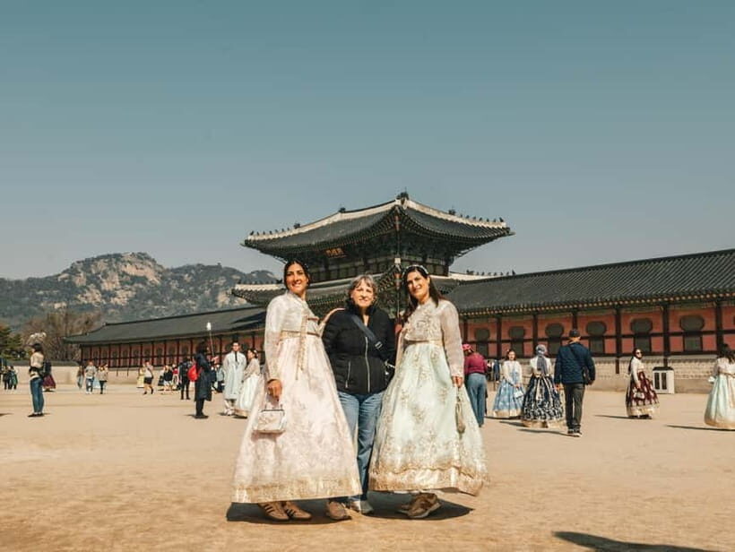 Seoul Half-Day City Highlight, Palace Tour with Hanbok - Hanbok at K star Hanbok: the fit, the photos, and the time reality