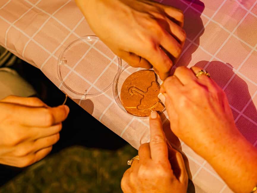 Seoul: Han River Night Picnic & Games with Cruise - Optional E-Bike + Banpo Rainbow Fountain: How to Pair It Without Confusion