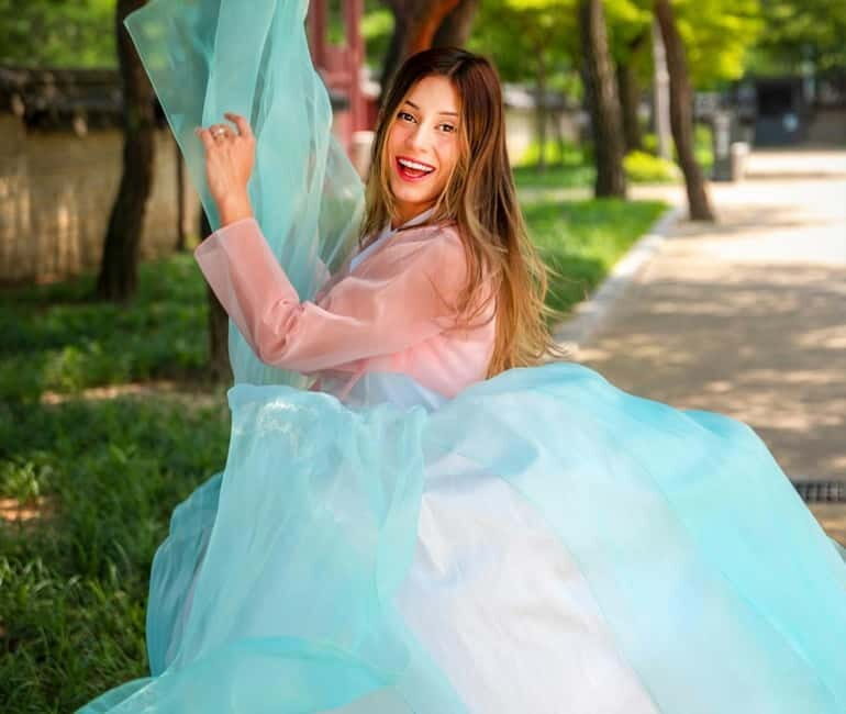 Seoul: Hanbok Photo Tour at Gyeongbokgung Palace - Hair Styling and Makeup Tips That Save Your Photos