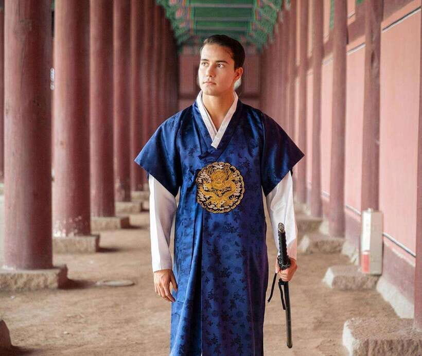 Seoul: Hanbok Rental with Gyeongbokgung Palace Entry - Price and Value: Why $6 Can Be a Deal