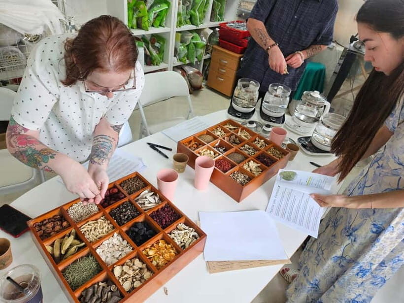 Seoul: Herbal Tea Class & Korean Medicine Tour - Key Things I’d Zoom In On
