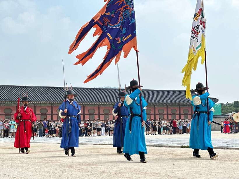 Seoul Highlights: Gyeongbok Palace, Insadong & N Seoul Tower - Jogyesa Temple: Start With Quiet, Not Chaos