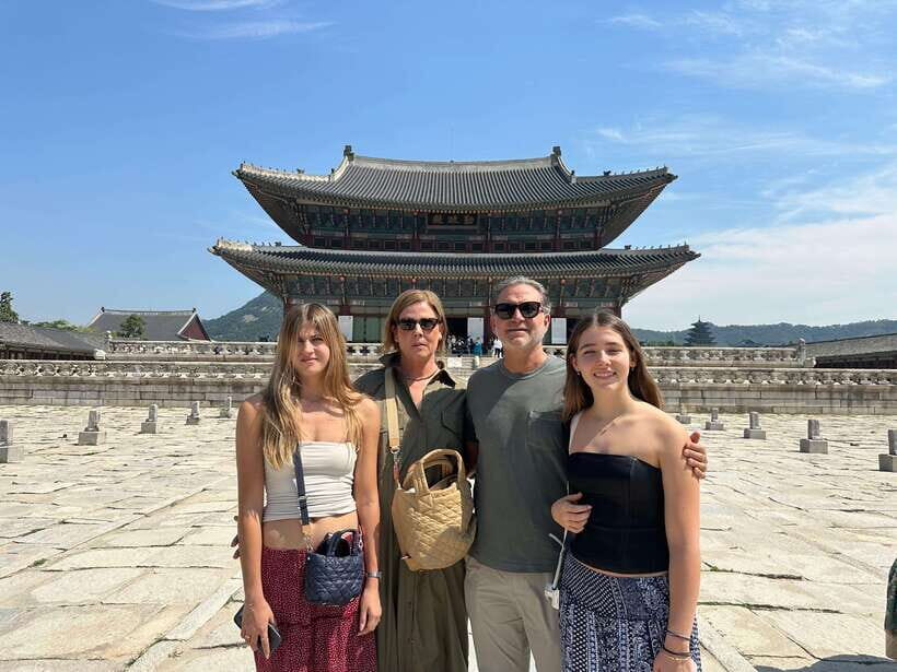 Seoul Highlights: Gyeongbok Palace, Insadong & N Seoul Tower - Gyeongbokgung Palace and the National Folk Museum Connection